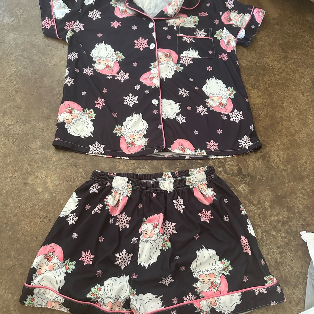 Women’s Black and Pink Santa Pajama Set size small